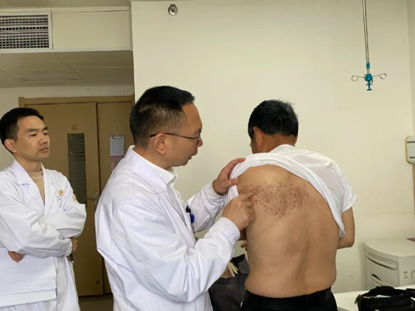 带状疱疹疼到睡不着？这项微创技术帮你快速缓解