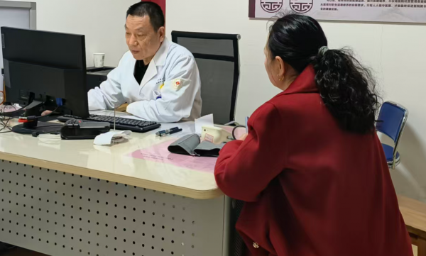 没想到在郑州西区中医院“一针”解决了