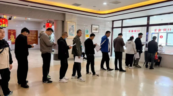 为战斗力护航！郑州西区中医院为300余名民兵筑牢健康防线